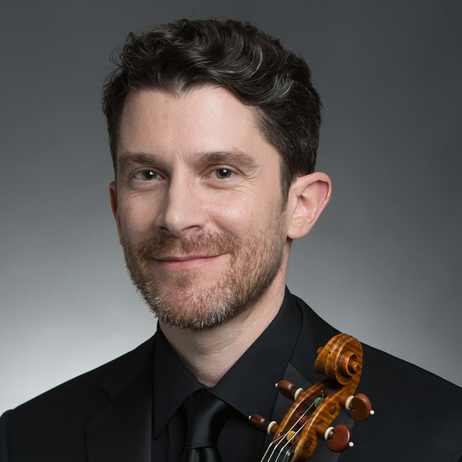 Robert Zubrycki photo